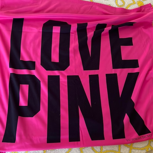 VS PINK Blanket - Picture 2 of 5